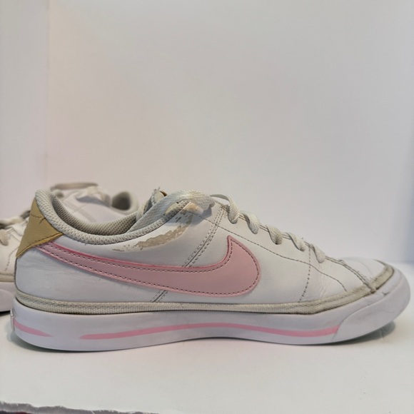 Nike White Pink Yellow Sneakers Girls 6Y (W 7.5–8) - Picture 9 of 16